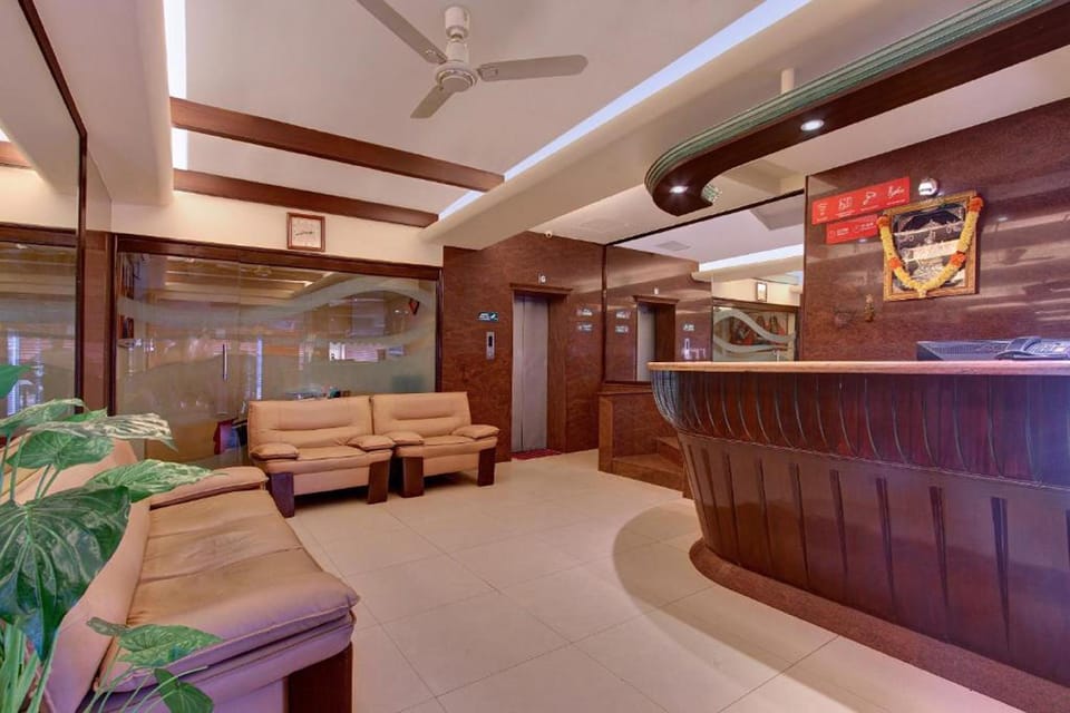 Shrusti Comfort Hotel in Bengaluru