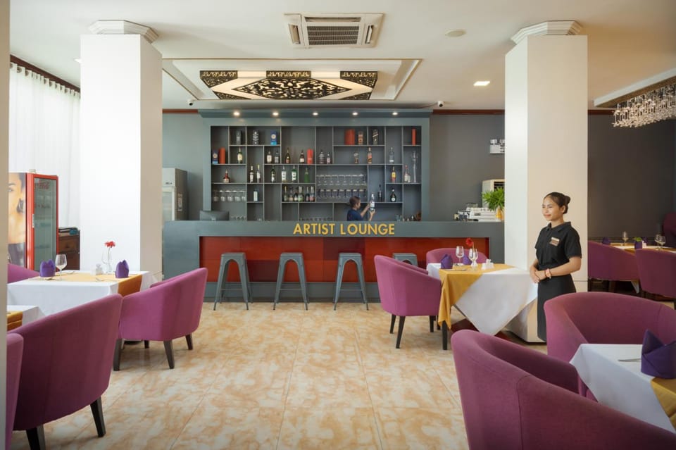 Bar/lounge