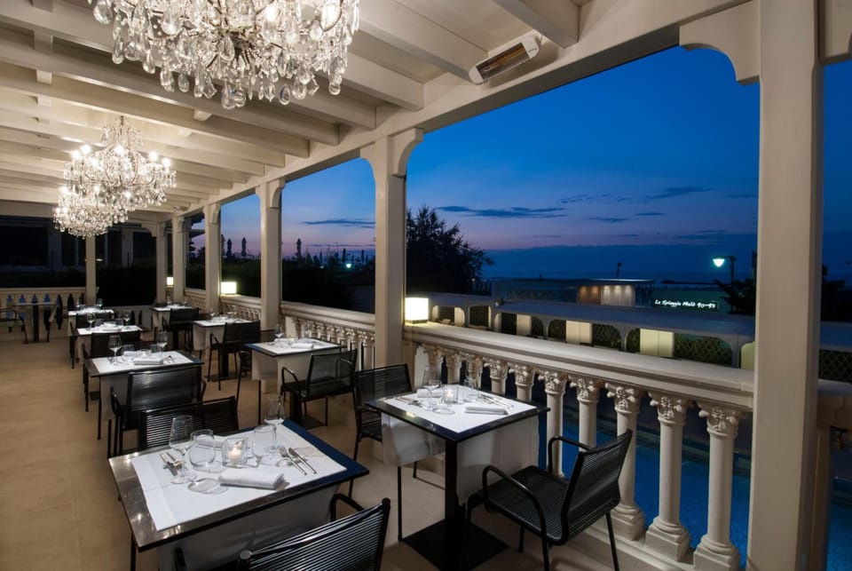 Hotel Carducci 76 Hotel in Cattolica