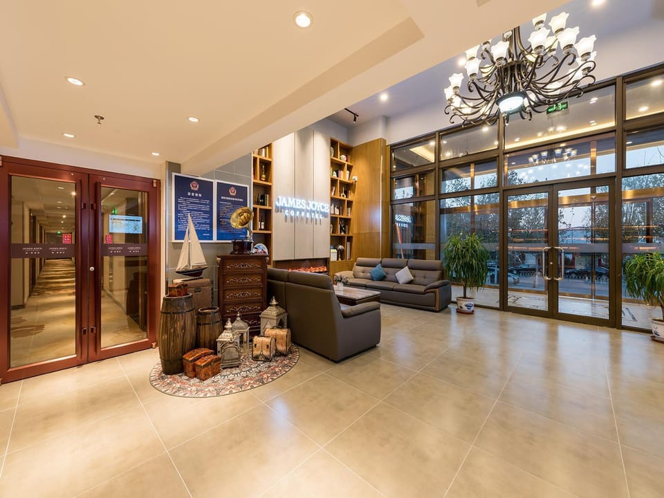 James Joyce Coffetel Beijing Yizhuang Majuqiao Jinghai Road Metro Station Hotel in Beijing