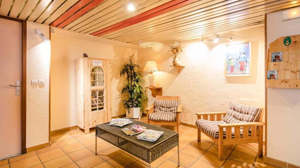 Vacanceole - Residence La Croix Margot Apartment hotel in Provence-Alpes-Côte d'Azur