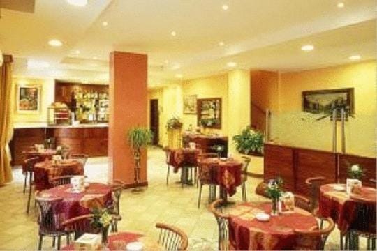 Bar/lounge