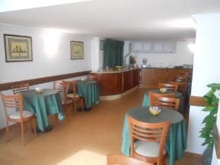 Hotel Traghetto Hotel in Civitavecchia