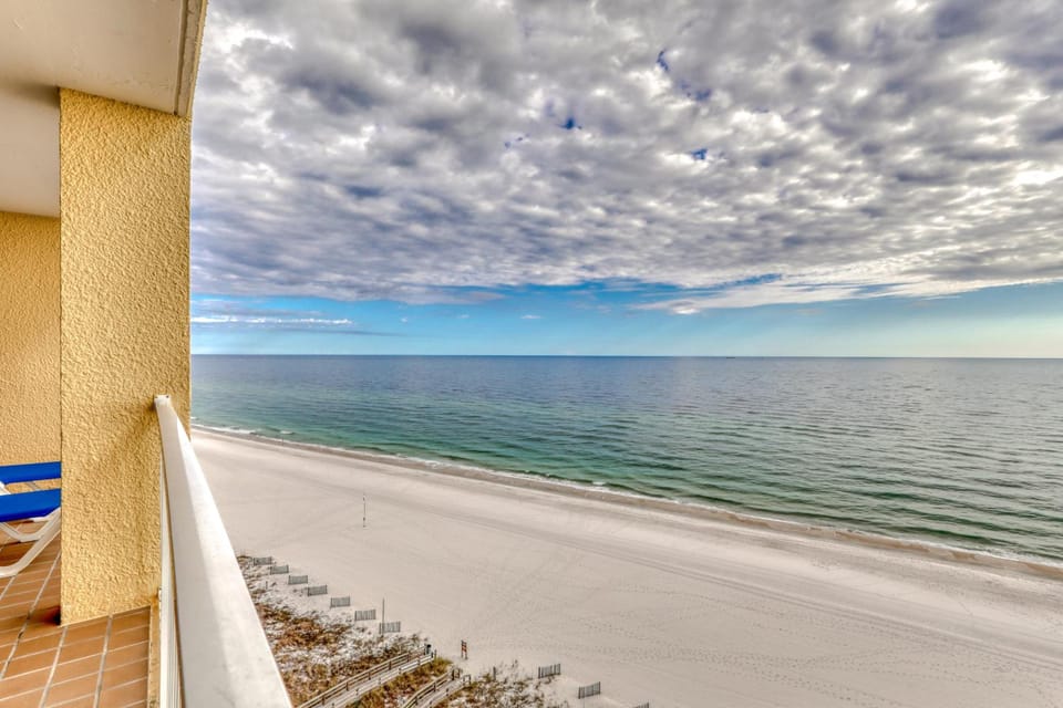 Summer House On Romar Beach Hotel in Orange Beach