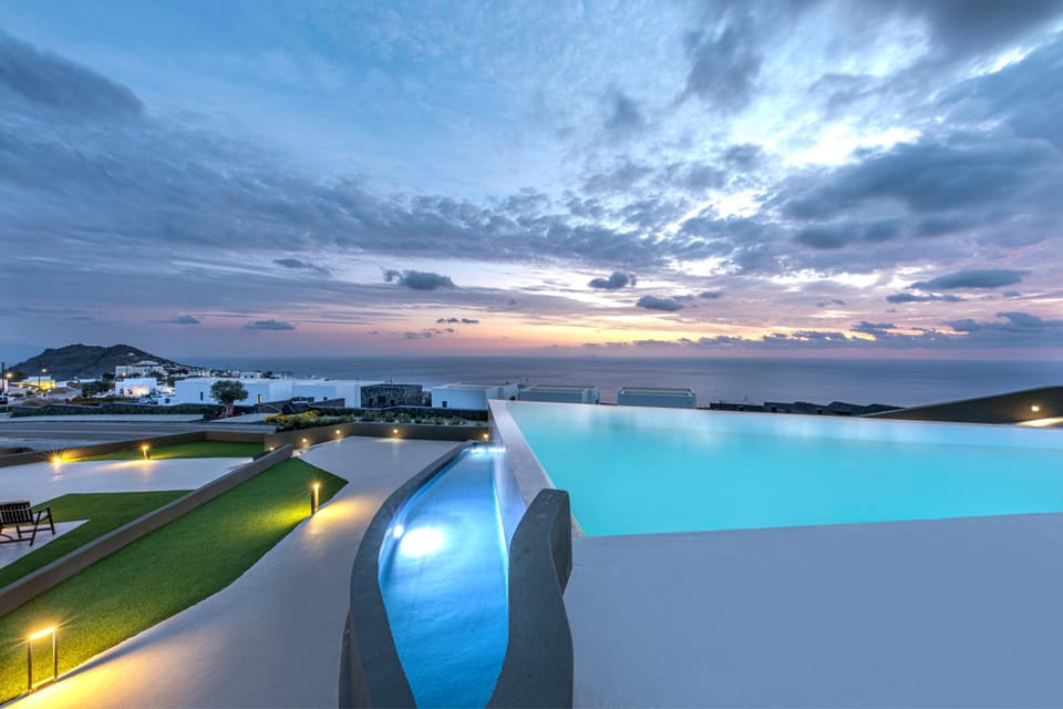 Pearl Inn Hotel by Pearl Hotel Collection Hotel in Santorini