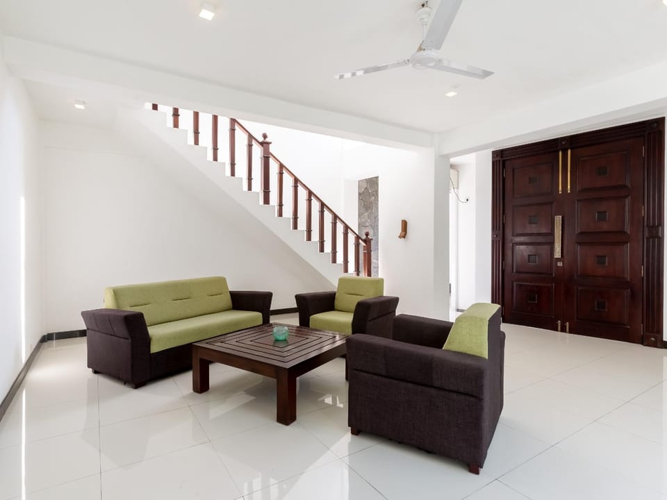 Yoho Royal Mount Hotel Hotel in Dehiwala-Mount Lavinia