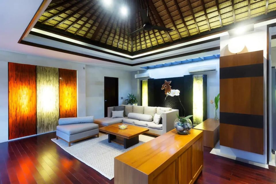 Kedonganan Beach Villas Hotel in Kuta
