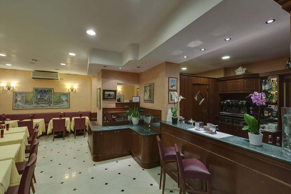 Bar/lounge