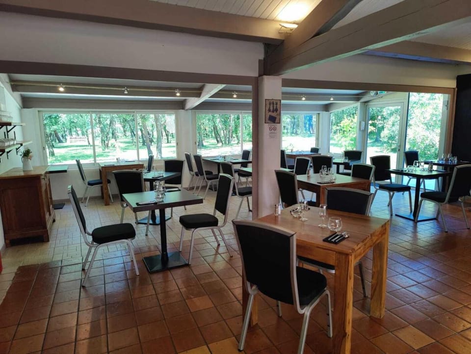 Le Mas des Laurels Hotel in Provence-Alpes-Côte d'Azur