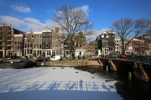 Canal Studio Apartment Hotel in Amsterdam