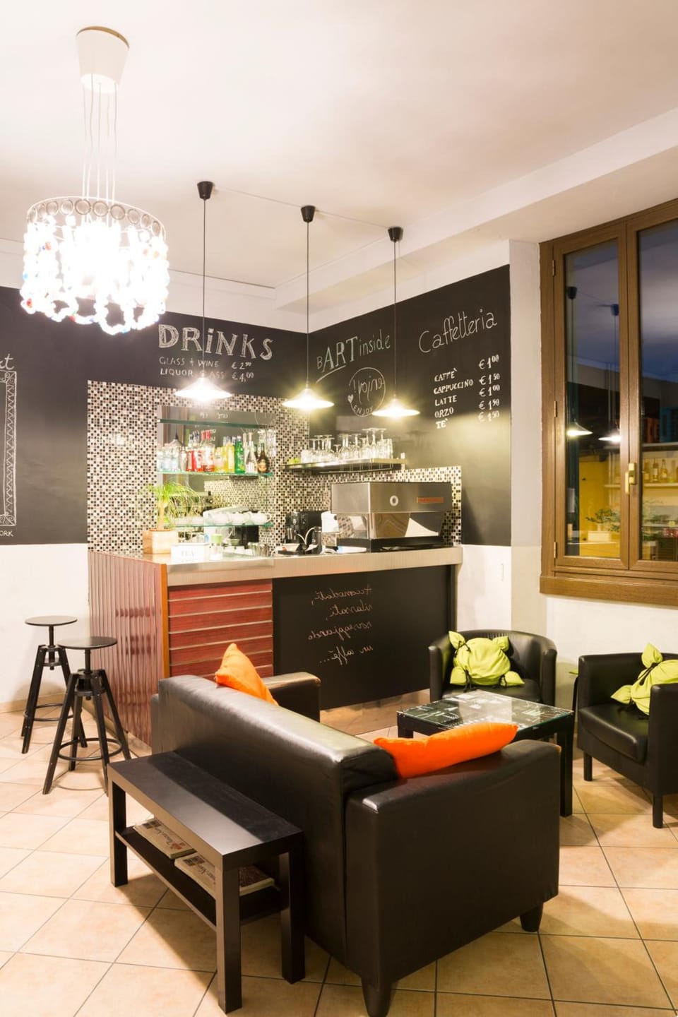 Bar/lounge