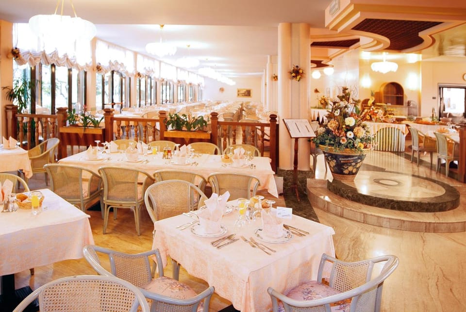 Park Hotel Oasi Hotel in Garda