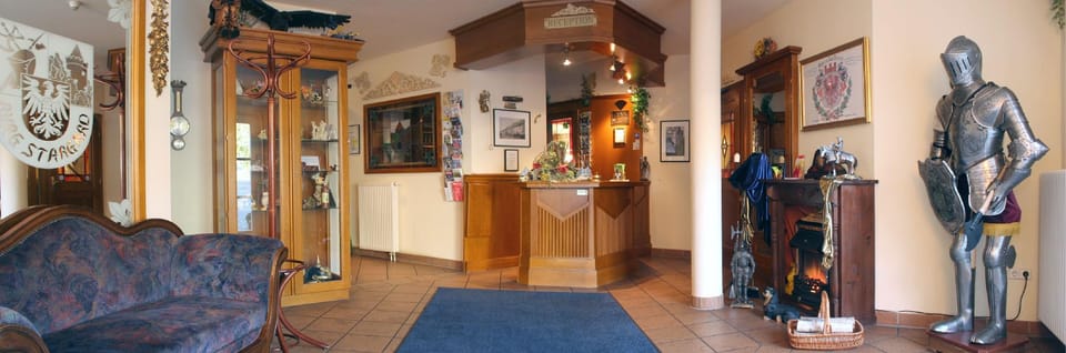 Hotel Zur Burg GmbH Hotel in Neubrandenburg