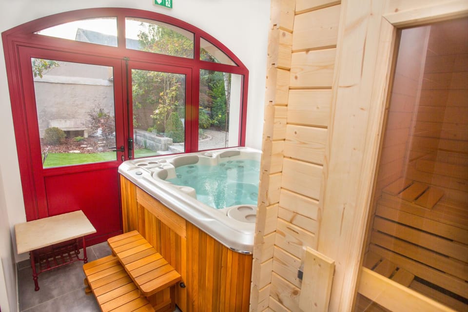 Hot tub