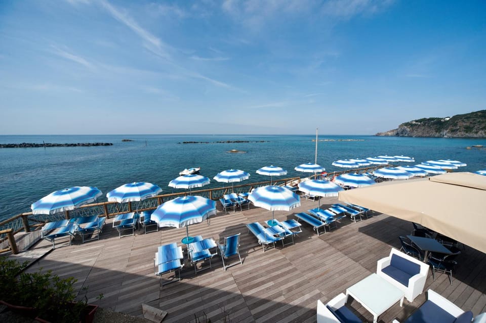 Residence Hotel La Rotonda Sul Mare Apartment hotel in Forio