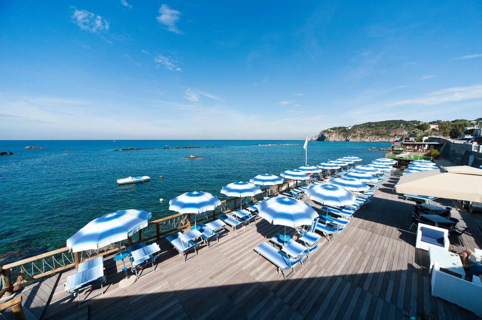 Residence Hotel La Rotonda Sul Mare Apartment hotel in Forio