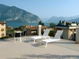 International Hotel Hotel in Iseo