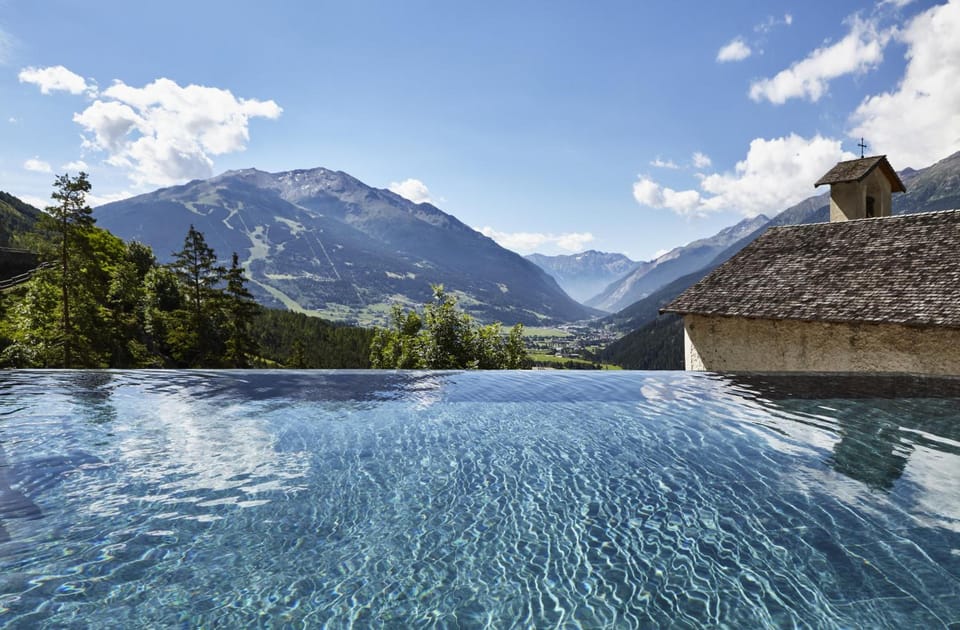 Hot spring bath