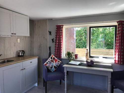 Pension Even Buiten Hotel in Burgh-Haamstede