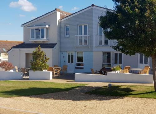 West Bay Cottages Yarmouth Isle of Wight Resort in Freshwater