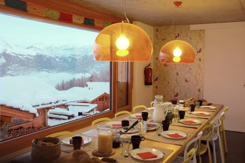 Iglusaq Lodge Hotel in Nendaz