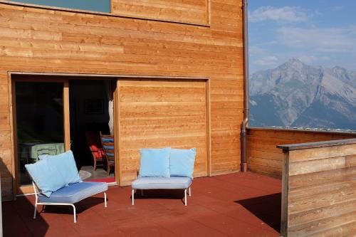 Iglusaq Lodge Hotel in Nendaz