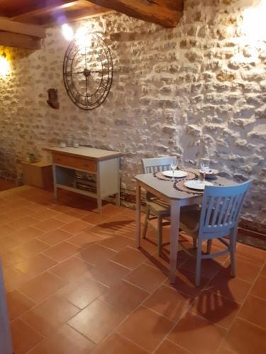 gite le tilleul de la Fontaine Hotel in Bourgogne-Franche-Comté