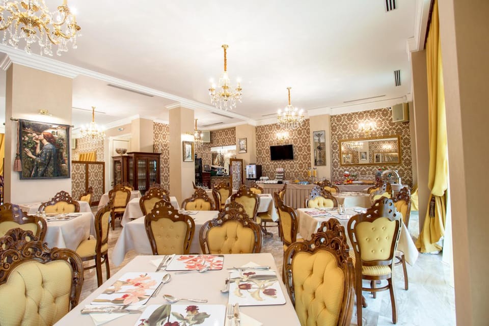 The Arlington Boutique Hotel Hotel in Craiova