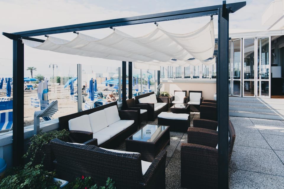 Bar/lounge