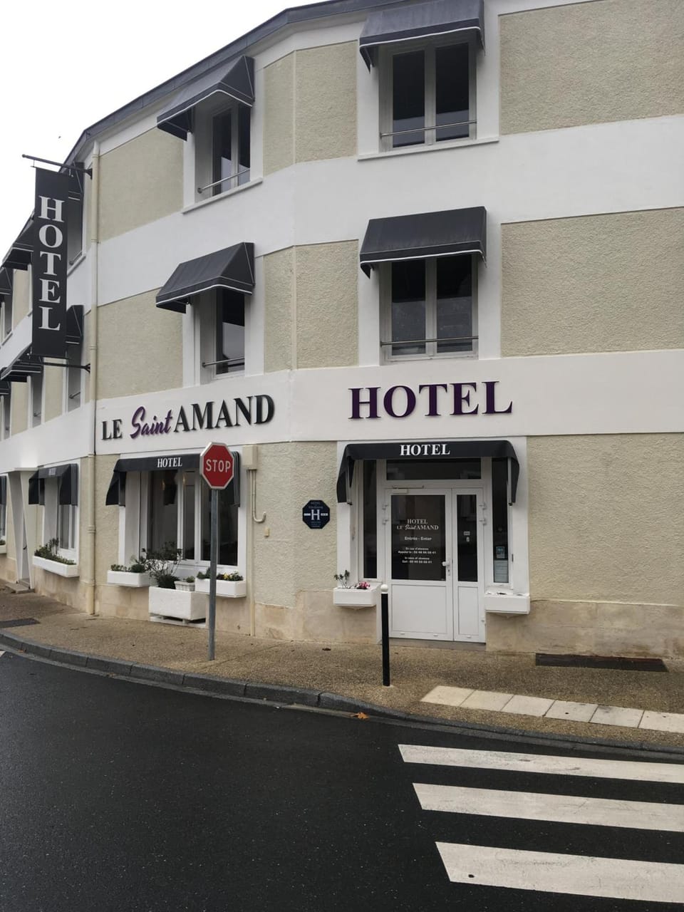 Hotel Le Saint Amand Hotel in Centre-Val de Loire