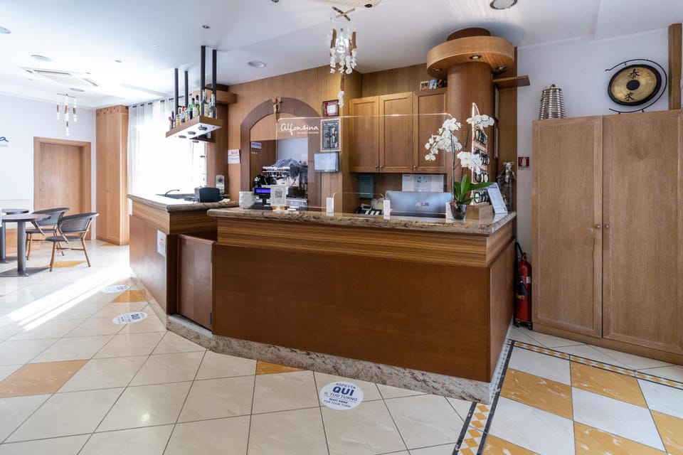 Bar/lounge