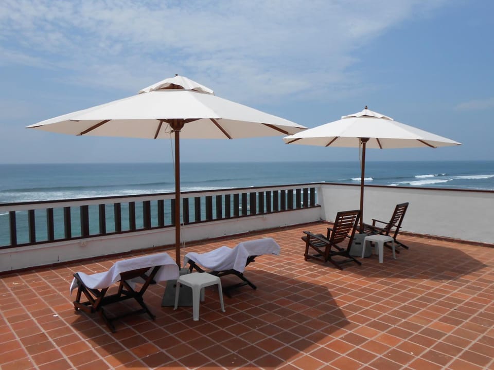Coral Seas Beach Hikkaduwa Hotel in Hikkaduwa