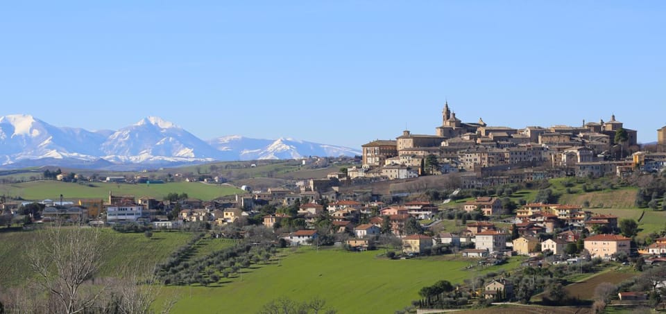 Hotel Palazzo Meraviglia Albergo diffuso Hotel in Marche