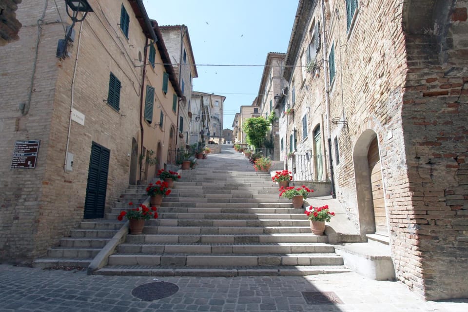 Hotel Palazzo Meraviglia Albergo diffuso Hotel in Marche