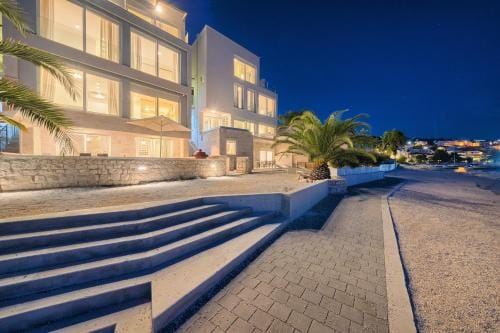 Livingstone Beach House Hotel in Trogir