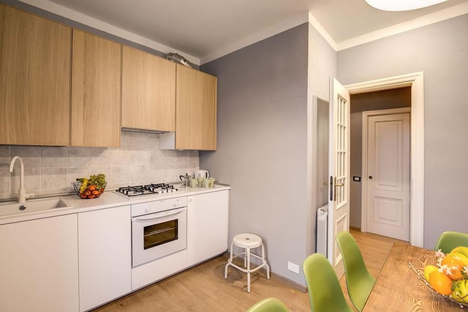 DOWNTOWN SRL - Cinque Terre Stylish Hotel in La Spezia