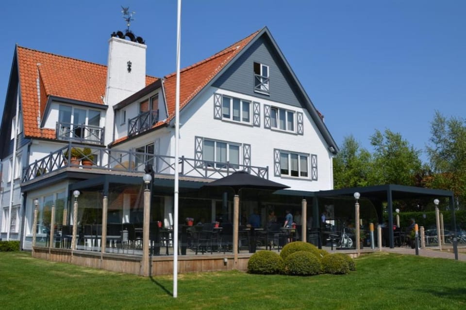 Lebeaubylivingroom Hotel Hotel in Knokke-Heist