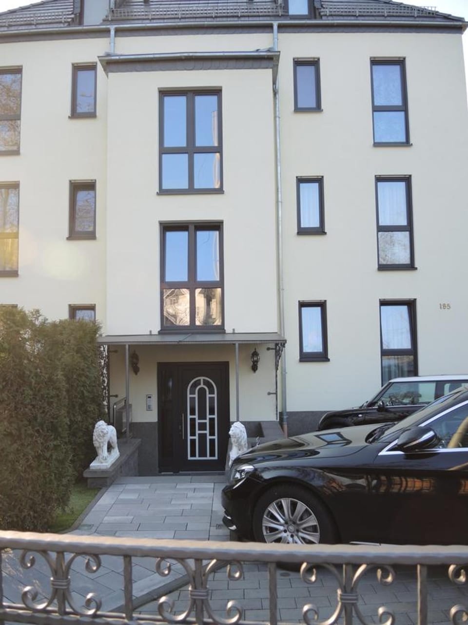 Merkel Villa Apartamente Apartment hotel in Wiesbaden