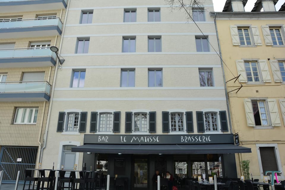 Le Matisse Pau Centre Inn in Pau