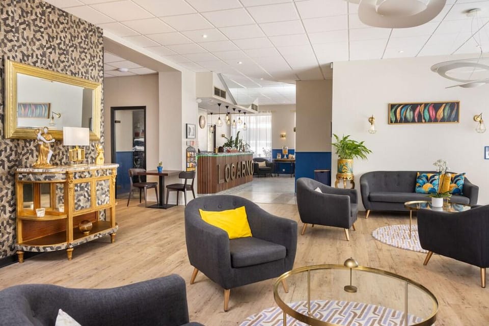 Locarno Hotel in Nice