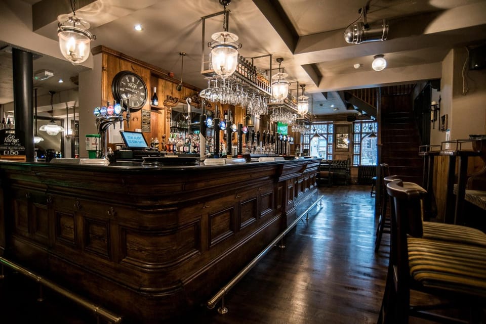Lower Turks Head Inn in Manchester