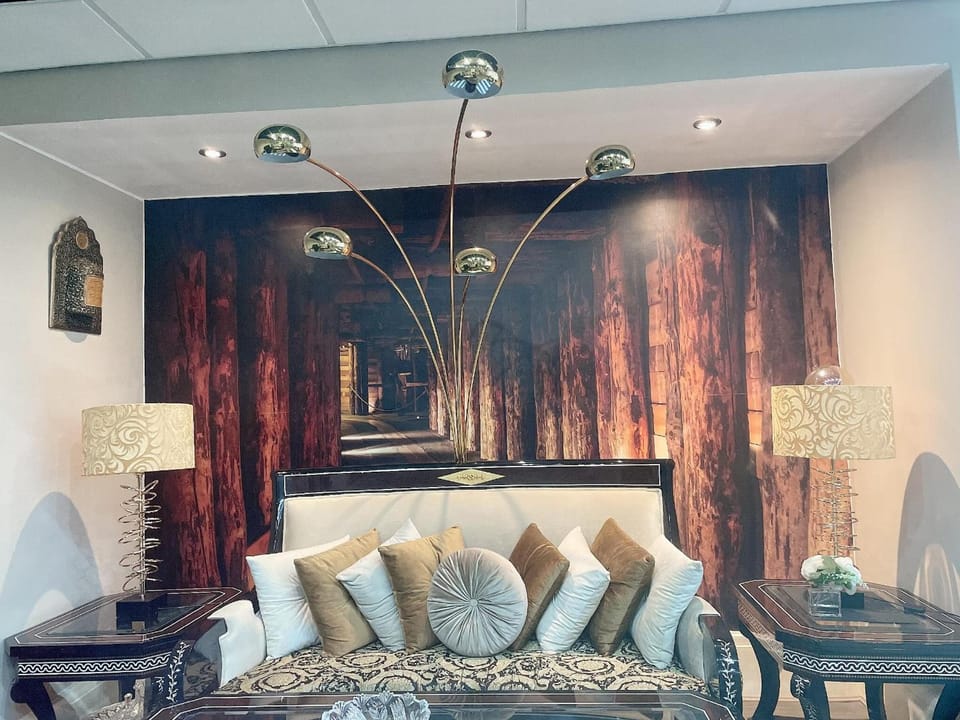 Park Crescent Hotel Hotel in Manchester