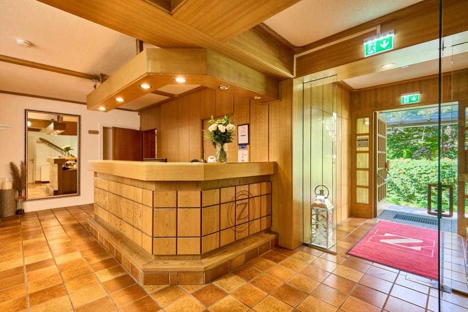 Pension - Ferienwohnungen Zollner Hotel in Villach
