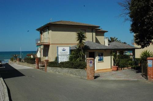 Ville Paola e Daniela Hotel in San Vincenzo