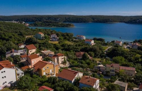 Apartments Makaus Hotel in Supetarska Draga
