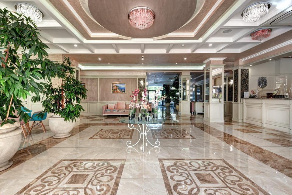 Siena Palace Hotel in Burgas Province