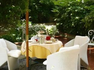 Al Teatro Hotel in Livorno