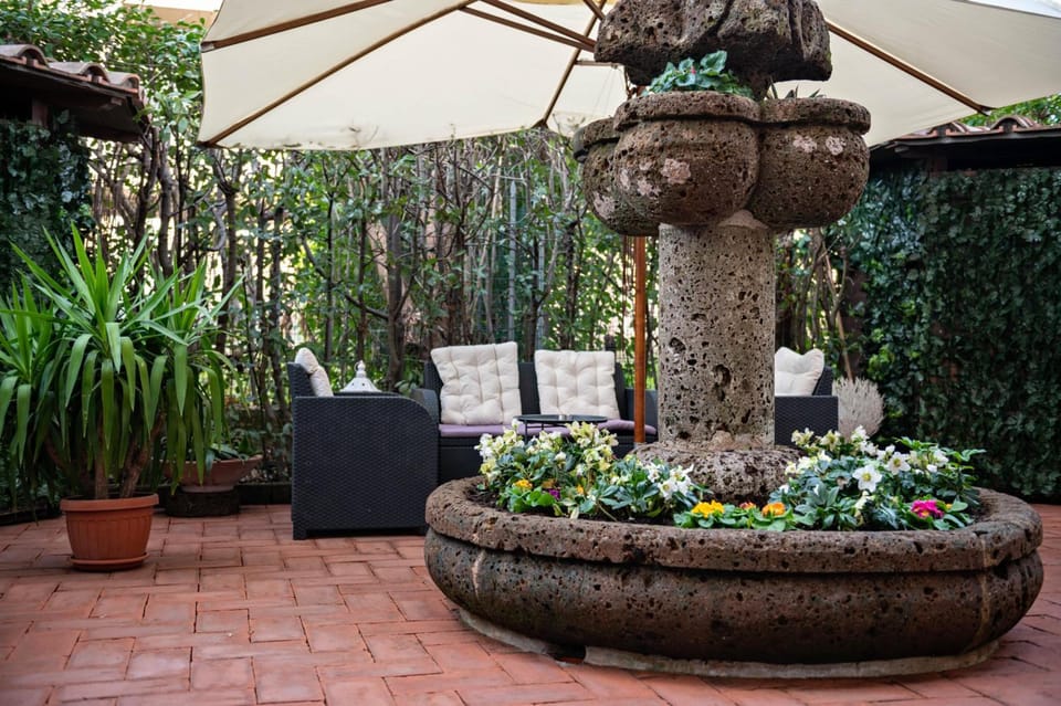 Luxury Corte Di Re Artu Hotel in Capannori