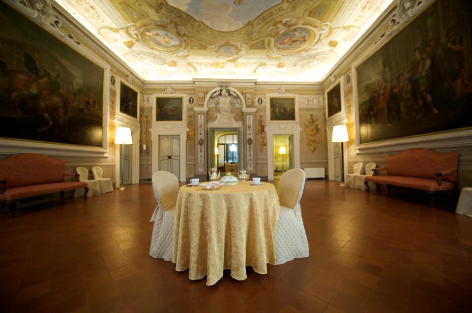 Palazzo Tucci Residenza d'epoca Hotel in Capannori