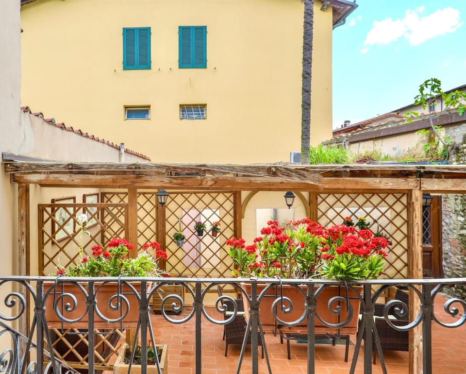 Antica Residenza Santa Chiara -City Center Hotel in Capannori